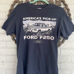 Medium Genuine Vintage Y2K Ford F250 Pickup Truck Navy Graphic T-Shirt